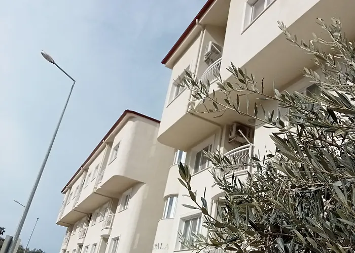 Nesa * Kusadası