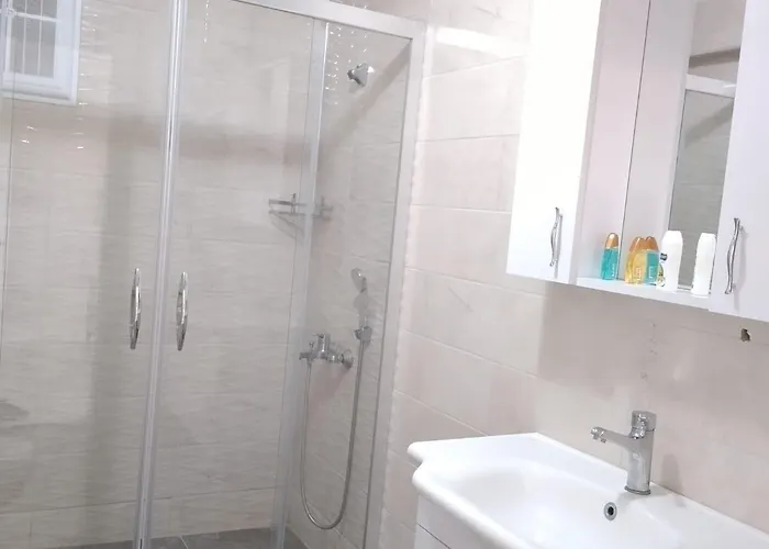Nesa Aparthotel